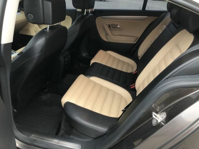 Серый Фольксваген Пассат СС, объемом двигателя 2 л и пробегом 171 тыс. км за 9800 $, фото 10 на Automoto.ua