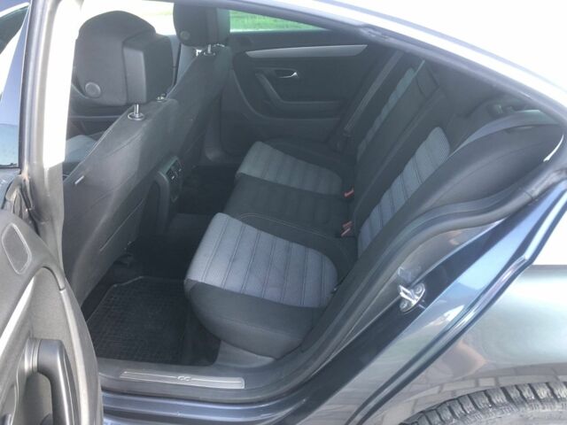 Серый Фольксваген Пассат СС, объемом двигателя 2 л и пробегом 188 тыс. км за 12200 $, фото 6 на Automoto.ua