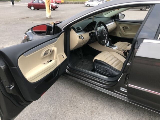 Серый Фольксваген Пассат СС, объемом двигателя 2 л и пробегом 171 тыс. км за 9800 $, фото 11 на Automoto.ua