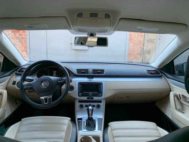 Сірий Фольксваген Пассат СС, об'ємом двигуна 2 л та пробігом 220 тис. км за 12000 $, фото 5 на Automoto.ua