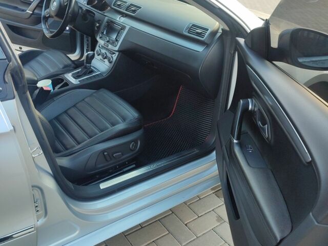 Сірий Фольксваген Пассат СС, об'ємом двигуна 2 л та пробігом 219 тис. км за 9800 $, фото 6 на Automoto.ua