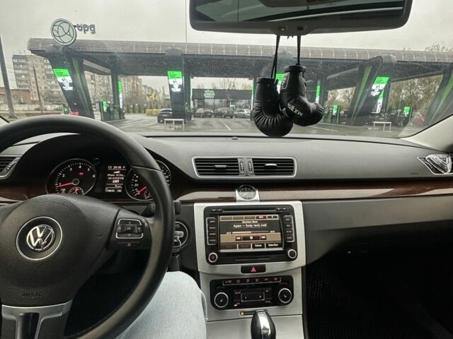 Серый Фольксваген Пассат СС, объемом двигателя 2 л и пробегом 178 тыс. км за 9900 $, фото 10 на Automoto.ua