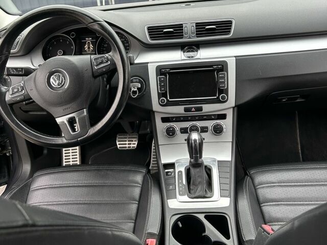 Серый Фольксваген Пассат СС, объемом двигателя 2 л и пробегом 211 тыс. км за 10200 $, фото 10 на Automoto.ua