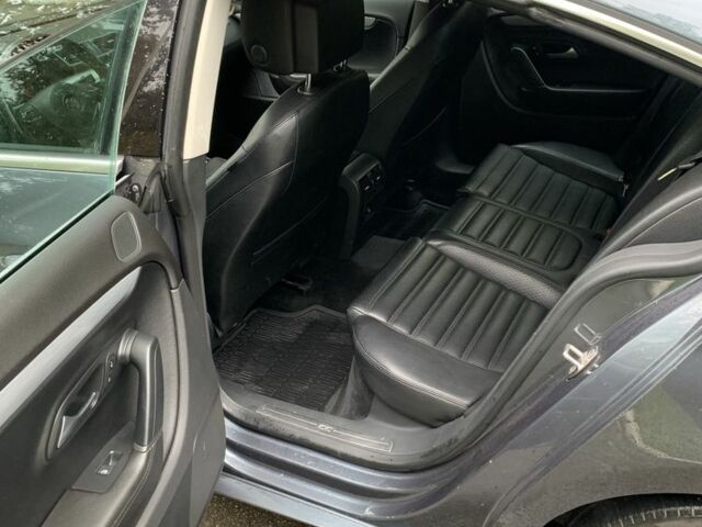 Серый Фольксваген Пассат СС, объемом двигателя 2 л и пробегом 210 тыс. км за 9550 $, фото 5 на Automoto.ua