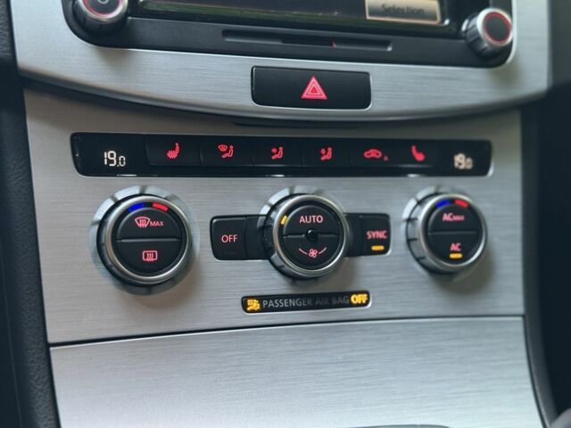 Серый Фольксваген Пассат СС, объемом двигателя 2 л и пробегом 171 тыс. км за 11700 $, фото 14 на Automoto.ua