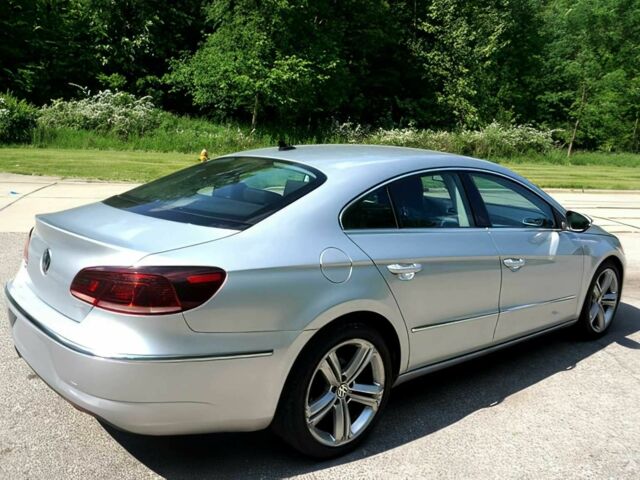 Серый Фольксваген Пассат СС, объемом двигателя 2 л и пробегом 86 тыс. км за 8200 $, фото 4 на Automoto.ua