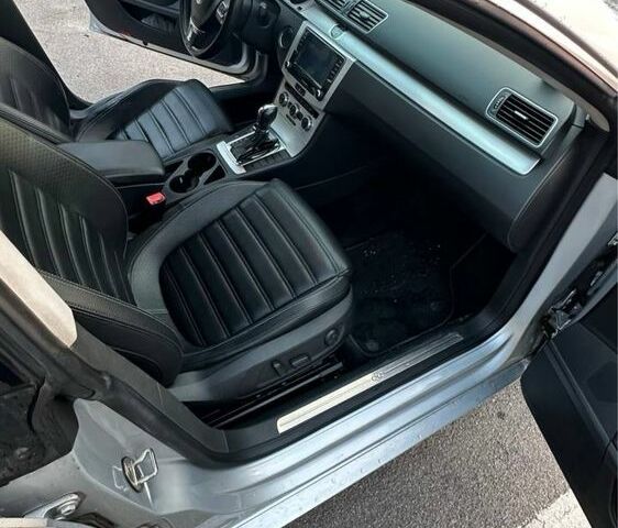 Серый Фольксваген Пассат СС, объемом двигателя 2 л и пробегом 180 тыс. км за 10500 $, фото 11 на Automoto.ua