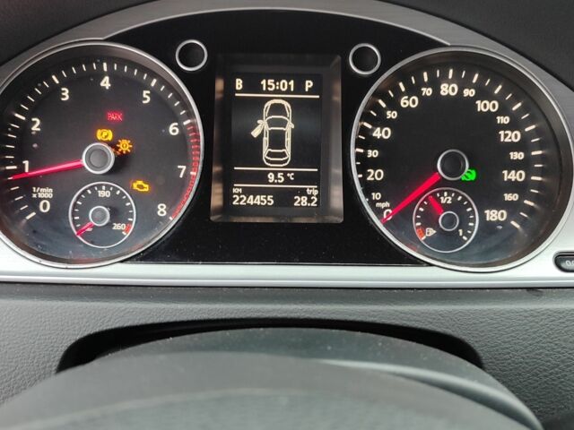 Серый Фольксваген Пассат СС, объемом двигателя 2 л и пробегом 224 тыс. км за 8700 $, фото 6 на Automoto.ua