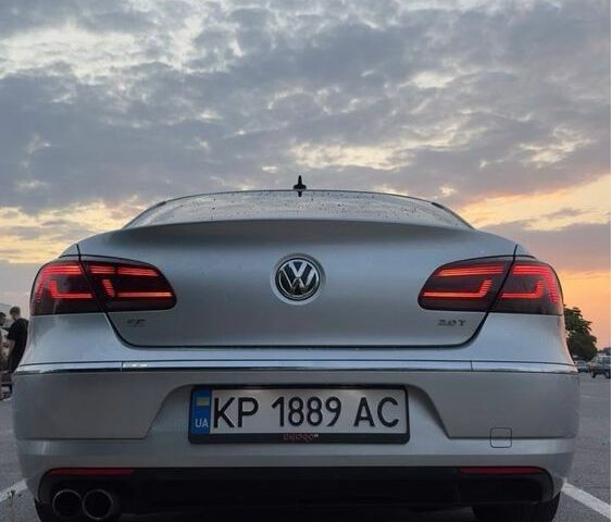 Серый Фольксваген Пассат СС, объемом двигателя 2 л и пробегом 180 тыс. км за 10500 $, фото 2 на Automoto.ua