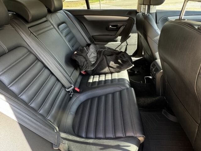 Серый Фольксваген Пассат СС, объемом двигателя 2 л и пробегом 67 тыс. км за 13499 $, фото 10 на Automoto.ua