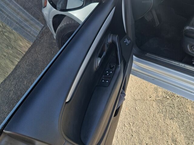 Сірий Фольксваген Пассат СС, об'ємом двигуна 2 л та пробігом 200 тис. км за 11200 $, фото 5 на Automoto.ua