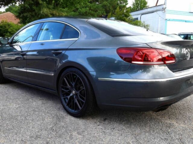 Серый Фольксваген Пассат СС, объемом двигателя 2 л и пробегом 72 тыс. км за 6100 $, фото 2 на Automoto.ua