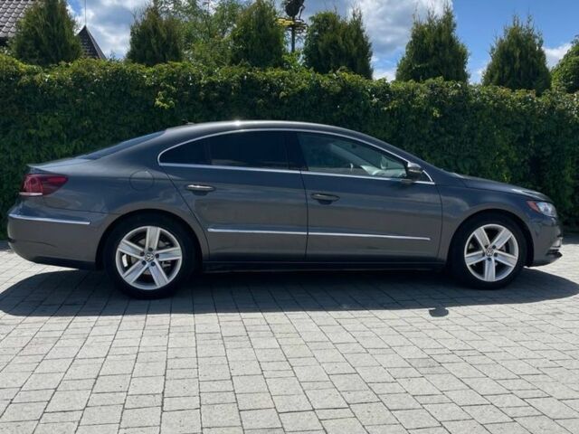 Серый Фольксваген Пассат СС, объемом двигателя 2 л и пробегом 162 тыс. км за 11500 $, фото 1 на Automoto.ua