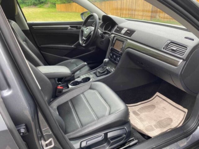 Сірий Фольксваген Пассат СС, об'ємом двигуна 2 л та пробігом 38 тис. км за 12100 $, фото 9 на Automoto.ua