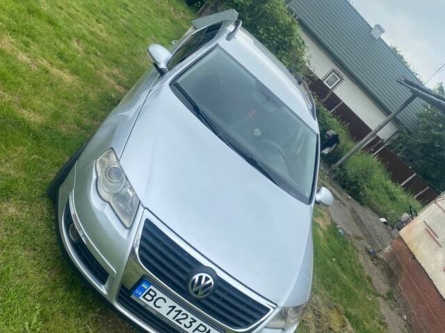 Серый Фольксваген Пассат СС, объемом двигателя 1.9 л и пробегом 477 тыс. км за 5200 $, фото 15 на Automoto.ua