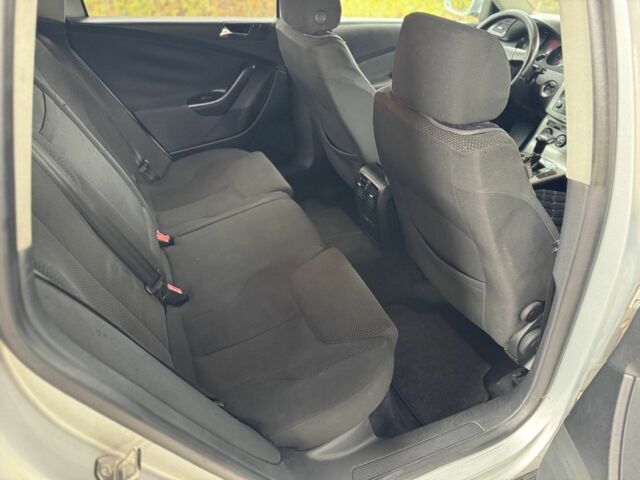 Сірий Фольксваген Пассат СС, об'ємом двигуна 2 л та пробігом 380 тис. км за 5000 $, фото 7 на Automoto.ua