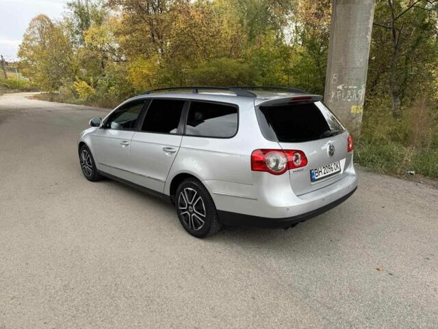 Сірий Фольксваген Пассат СС, об'ємом двигуна 2 л та пробігом 380 тис. км за 5000 $, фото 4 на Automoto.ua