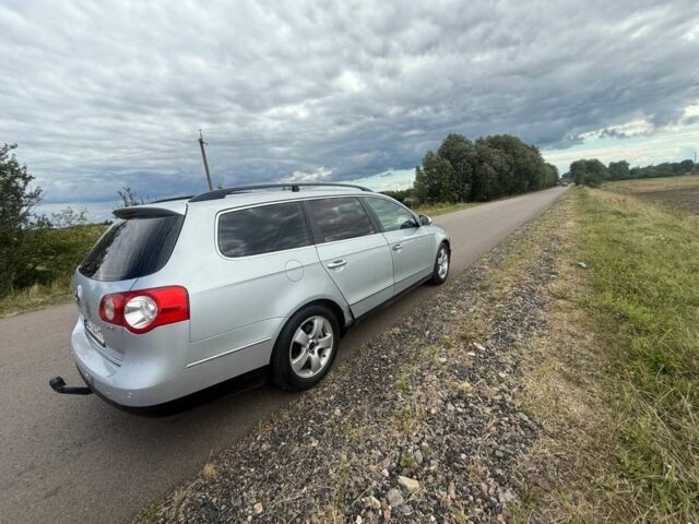 Серый Фольксваген Пассат СС, объемом двигателя 1.9 л и пробегом 477 тыс. км за 5200 $, фото 2 на Automoto.ua