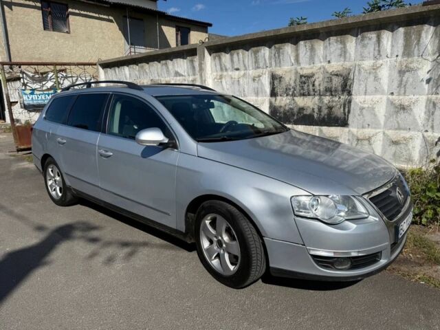 Серый Фольксваген Пассат СС, объемом двигателя 1.9 л и пробегом 477 тыс. км за 5200 $, фото 6 на Automoto.ua