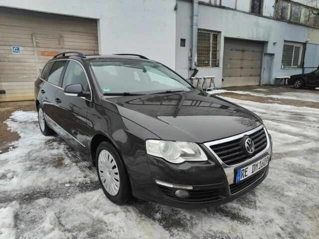 Сірий Фольксваген Пассат СС, об'ємом двигуна 2 л та пробігом 258 тис. км за 2500 $, фото 2 на Automoto.ua