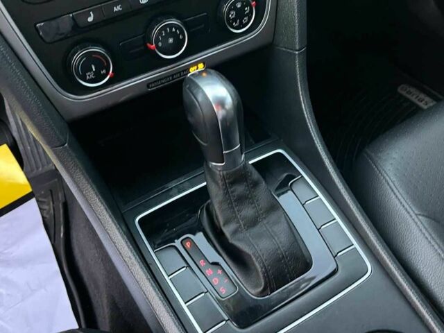 Серый Фольксваген Пассат СС, объемом двигателя 2 л и пробегом 210 тыс. км за 10300 $, фото 13 на Automoto.ua