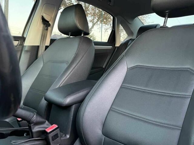 Серый Фольксваген Пассат СС, объемом двигателя 2 л и пробегом 210 тыс. км за 10300 $, фото 17 на Automoto.ua