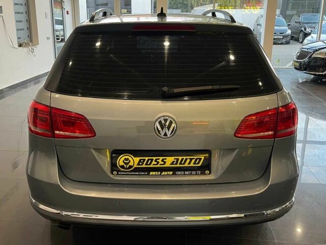 Серый Фольксваген Пассат СС, объемом двигателя 1.6 л и пробегом 281 тыс. км за 9700 $, фото 5 на Automoto.ua