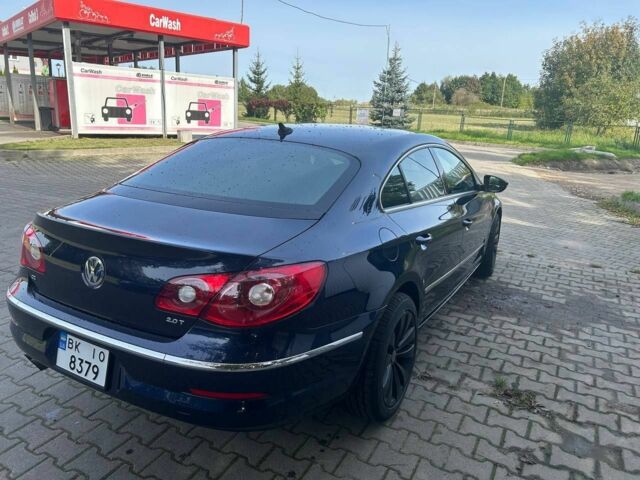 Синий Фольксваген Пассат СС, объемом двигателя 2 л и пробегом 285 тыс. км за 8500 $, фото 4 на Automoto.ua