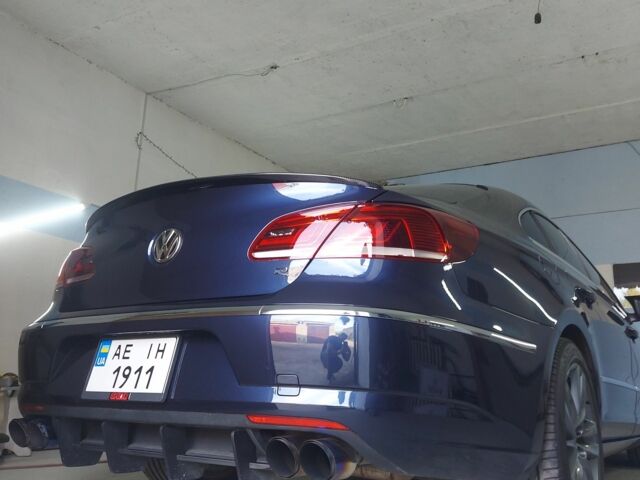 Синий Фольксваген Пассат СС, объемом двигателя 2 л и пробегом 140 тыс. км за 11500 $, фото 11 на Automoto.ua