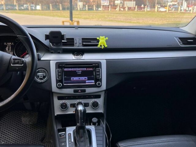 Синий Фольксваген Пассат СС, объемом двигателя 2 л и пробегом 143 тыс. км за 11200 $, фото 4 на Automoto.ua