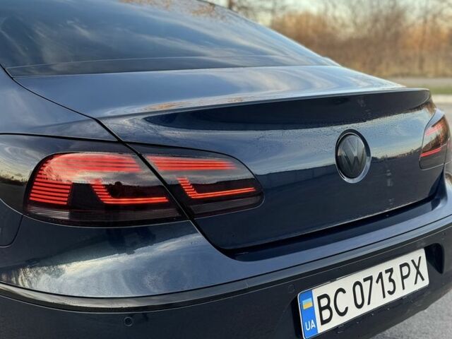 Синий Фольксваген Пассат СС, объемом двигателя 2 л и пробегом 267 тыс. км за 13500 $, фото 11 на Automoto.ua