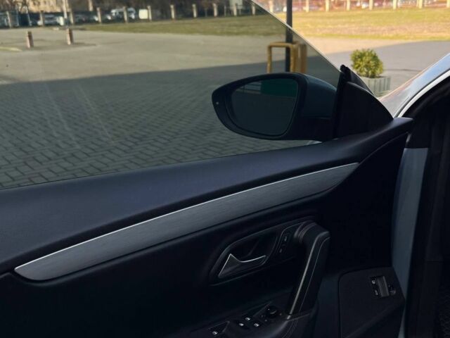 Синий Фольксваген Пассат СС, объемом двигателя 2 л и пробегом 143 тыс. км за 11200 $, фото 2 на Automoto.ua