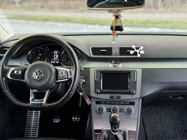 Синий Фольксваген Пассат СС, объемом двигателя 2 л и пробегом 267 тыс. км за 13500 $, фото 18 на Automoto.ua