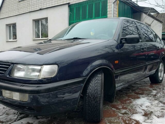 Синий Фольксваген Пассат СС, объемом двигателя 2 л и пробегом 50 тыс. км за 2450 $, фото 4 на Automoto.ua