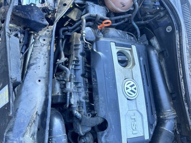 Синий Фольксваген Пассат СС, объемом двигателя 1.8 л и пробегом 207 тыс. км за 4500 $, фото 3 на Automoto.ua