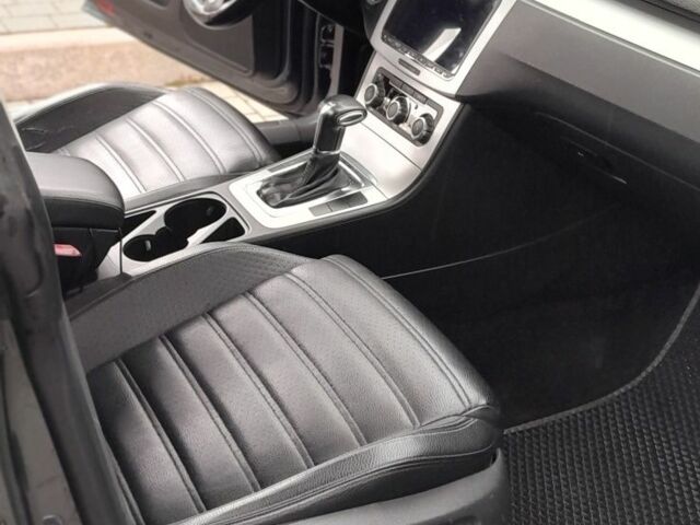 Синий Фольксваген Пассат СС, объемом двигателя 2 л и пробегом 250 тыс. км за 7200 $, фото 6 на Automoto.ua