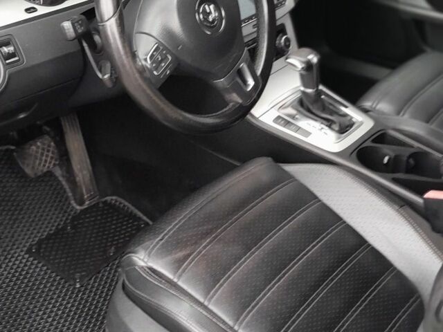 Синий Фольксваген Пассат СС, объемом двигателя 2 л и пробегом 250 тыс. км за 7200 $, фото 8 на Automoto.ua