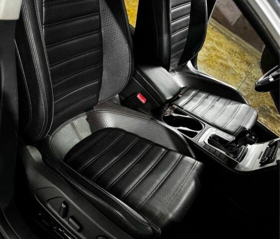 Синий Фольксваген Пассат СС, объемом двигателя 2 л и пробегом 241 тыс. км за 7000 $, фото 7 на Automoto.ua