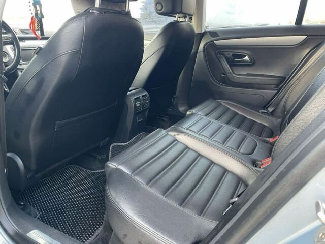 Синий Фольксваген Пассат СС, объемом двигателя 2 л и пробегом 185 тыс. км за 10500 $, фото 5 на Automoto.ua