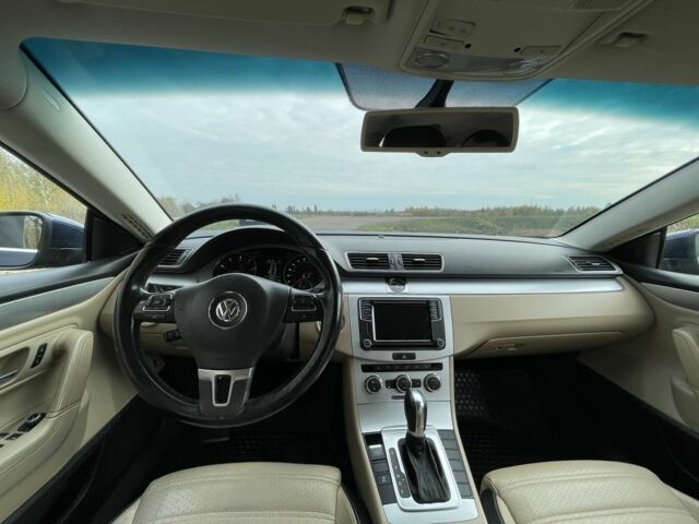 Синий Фольксваген Пассат СС, объемом двигателя 2 л и пробегом 298 тыс. км за 9800 $, фото 6 на Automoto.ua