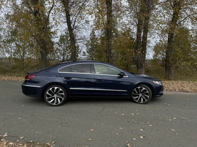 Синий Фольксваген Пассат СС, объемом двигателя 2 л и пробегом 298 тыс. км за 9800 $, фото 2 на Automoto.ua