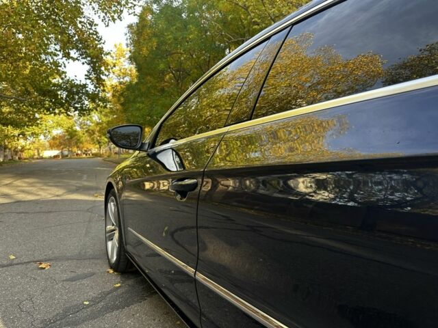 Синий Фольксваген Пассат СС, объемом двигателя 2 л и пробегом 178 тыс. км за 12700 $, фото 13 на Automoto.ua