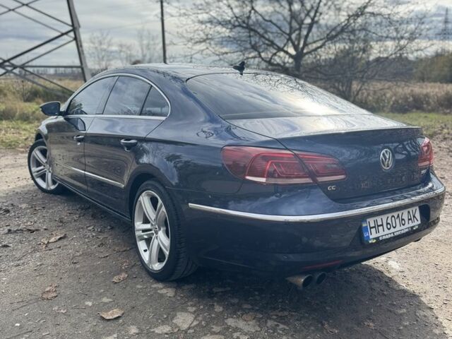 Синий Фольксваген Пассат СС, объемом двигателя 2 л и пробегом 234 тыс. км за 9350 $, фото 4 на Automoto.ua