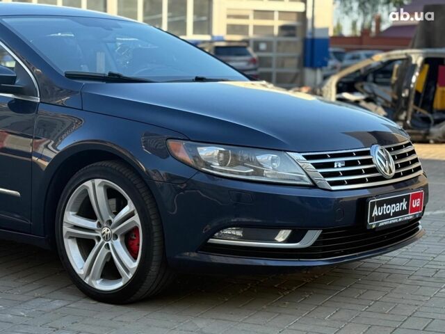 Синий Фольксваген Пассат СС, объемом двигателя 2 л и пробегом 242 тыс. км за 10390 $, фото 3 на Automoto.ua