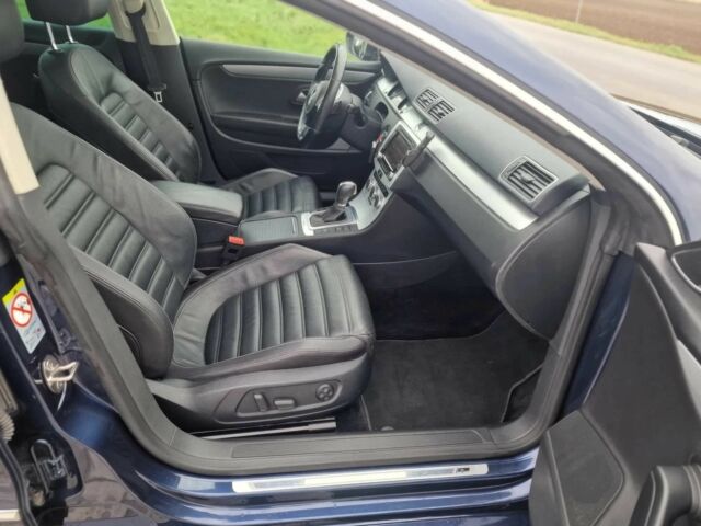 Синий Фольксваген Пассат СС, объемом двигателя 2 л и пробегом 80 тыс. км за 4000 $, фото 11 на Automoto.ua