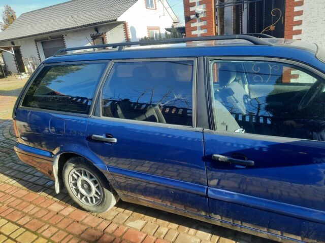 Синий Фольксваген Пассат СС, объемом двигателя 2 л и пробегом 300 тыс. км за 2100 $, фото 6 на Automoto.ua