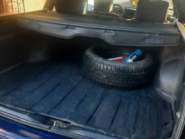 Синий Фольксваген Пассат СС, объемом двигателя 2 л и пробегом 300 тыс. км за 2100 $, фото 7 на Automoto.ua