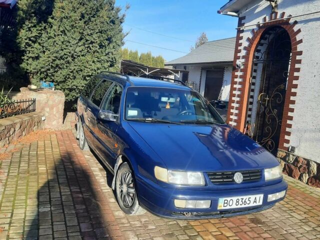 Синий Фольксваген Пассат СС, объемом двигателя 2 л и пробегом 300 тыс. км за 2100 $, фото 5 на Automoto.ua