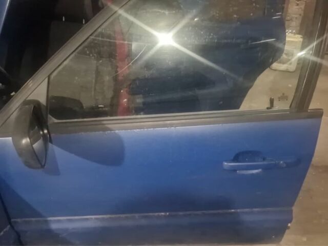 Синий Фольксваген Пассат СС, объемом двигателя 1.9 л и пробегом 300 тыс. км за 712 $, фото 7 на Automoto.ua