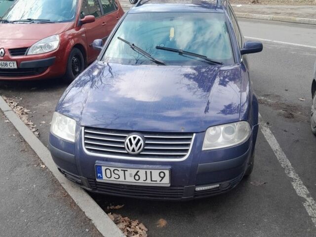 Синий Фольксваген Пассат СС, объемом двигателя 1.9 л и пробегом 450 тыс. км за 2414 $, фото 1 на Automoto.ua